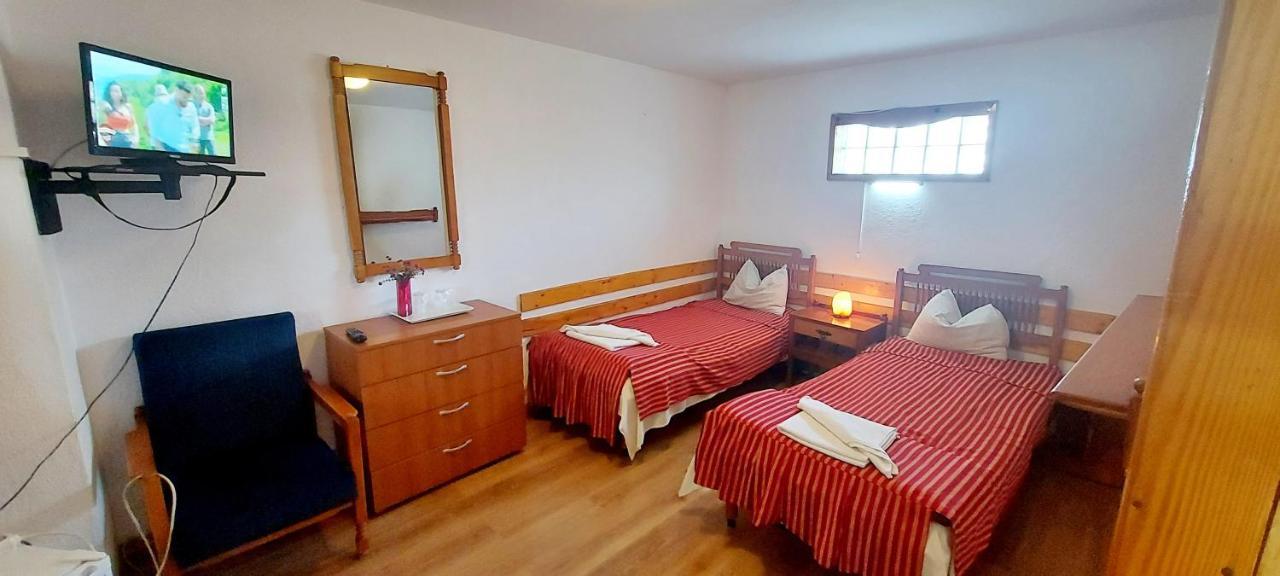 בוסטאני Casa Cristina_ Cabana מראה חיצוני תמונה
